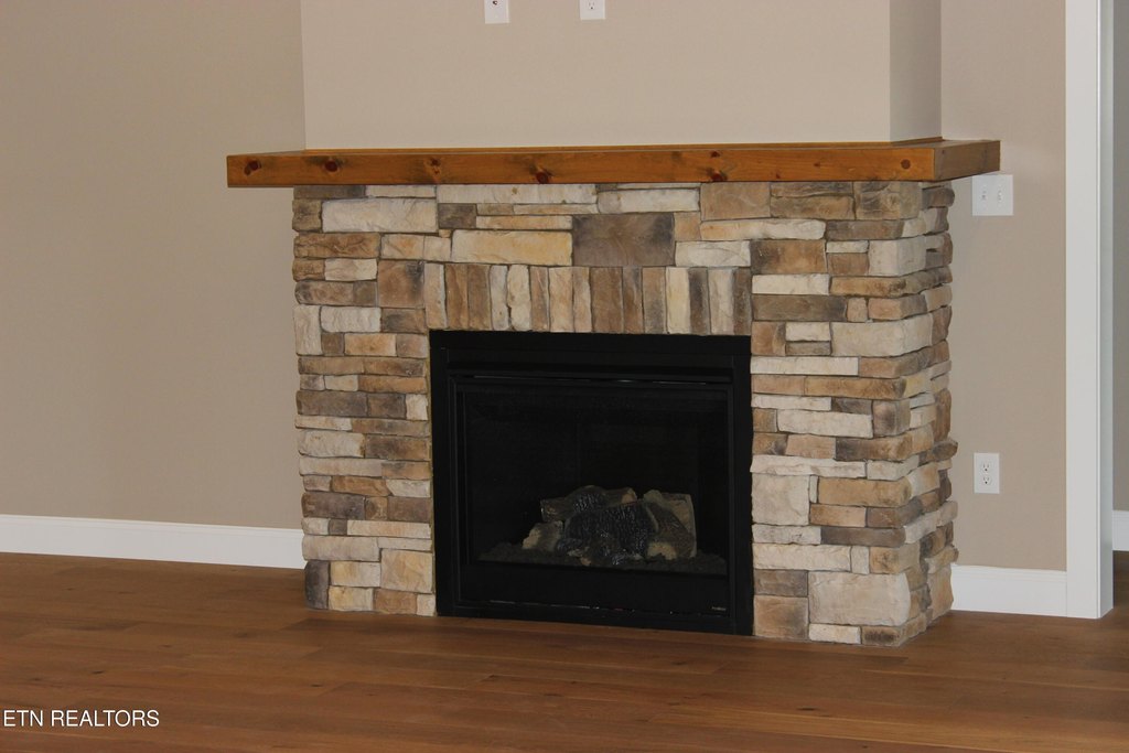 Madisonville, Tennessee, 37354, United States, 3 Bedrooms Bedrooms, ,3 BathroomsBathrooms,Residential,Forsale,1893807