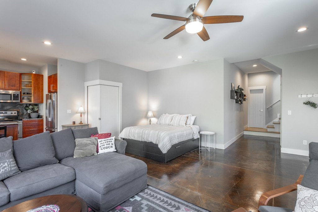 Chattanooga, Tennessee, 37405, United States, 4 Bedrooms Bedrooms, ,3.5 BathroomsBathrooms,Residential,Forsale,1995329