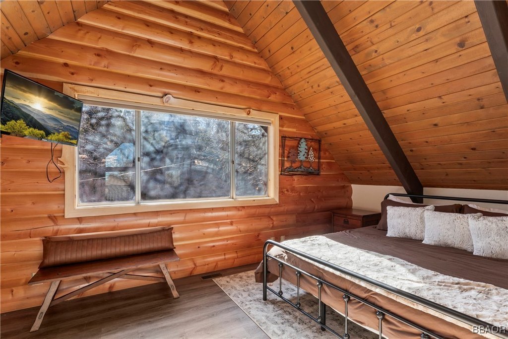 Lake Arrowhead, California, 92352, United States, 4 Bedrooms Bedrooms, ,3 BathroomsBathrooms,Residential,Forsale,1934022