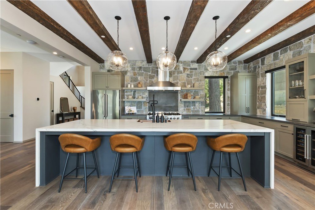 Lake Arrowhead, California, 92352, United States, 3 Bedrooms Bedrooms, ,2.5 BathroomsBathrooms,Residential,Forsale,2000287