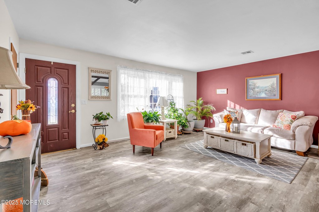 Toms River, New Jersey, 08757, United States, 4 Bedrooms Bedrooms, ,2 BathroomsBathrooms,Residential,Forsale,1994025