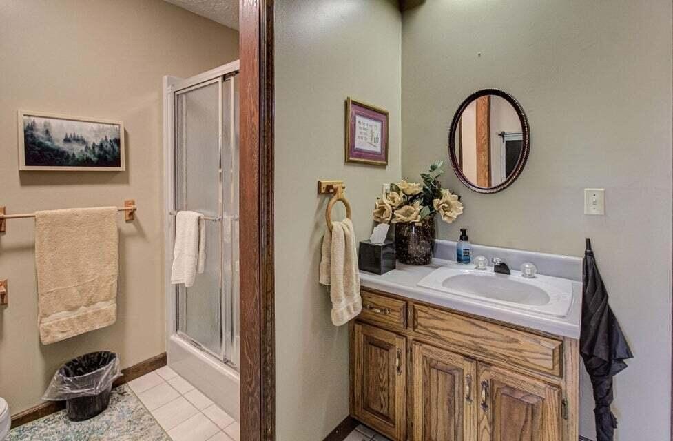 Newport, Tennessee, 37821, United States, 4 Bedrooms Bedrooms, ,3.5 BathroomsBathrooms,Residential,Forsale,1988741