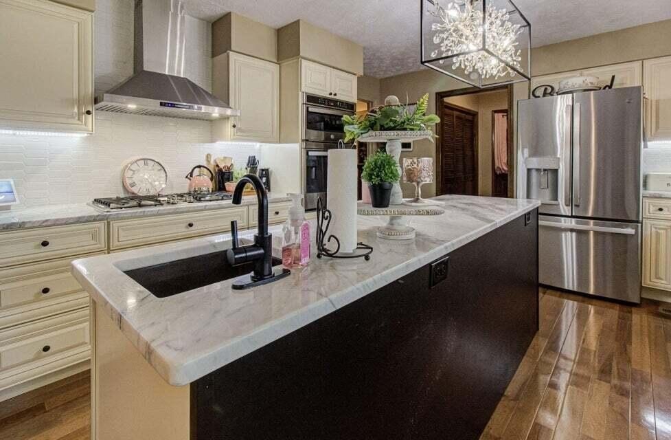 Newport, Tennessee, 37821, United States, 4 Bedrooms Bedrooms, ,3.5 BathroomsBathrooms,Residential,Forsale,1988741