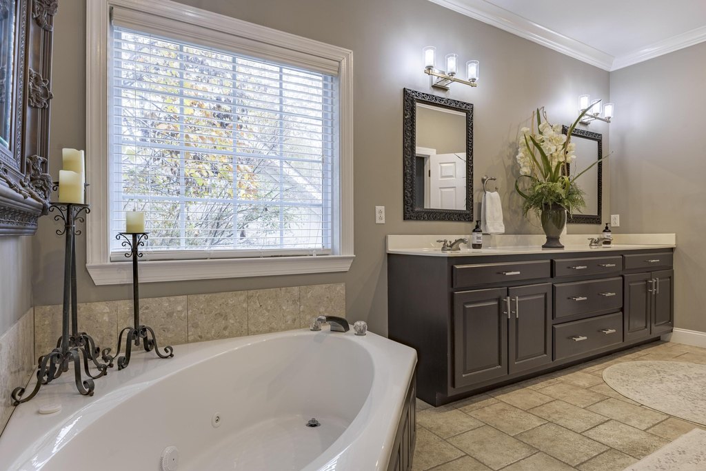 Trenton, Georgia, 30752, United States, 4 Bedrooms Bedrooms, ,3 BathroomsBathrooms,Residential,Forsale,2004698