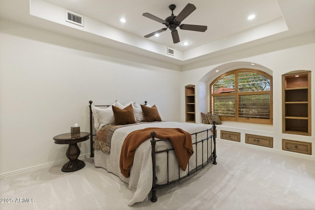 Scottsdale, Arizona, 85260, United States, 6 Bedrooms Bedrooms, ,6.5 BathroomsBathrooms,Residential,Forsale,2014277