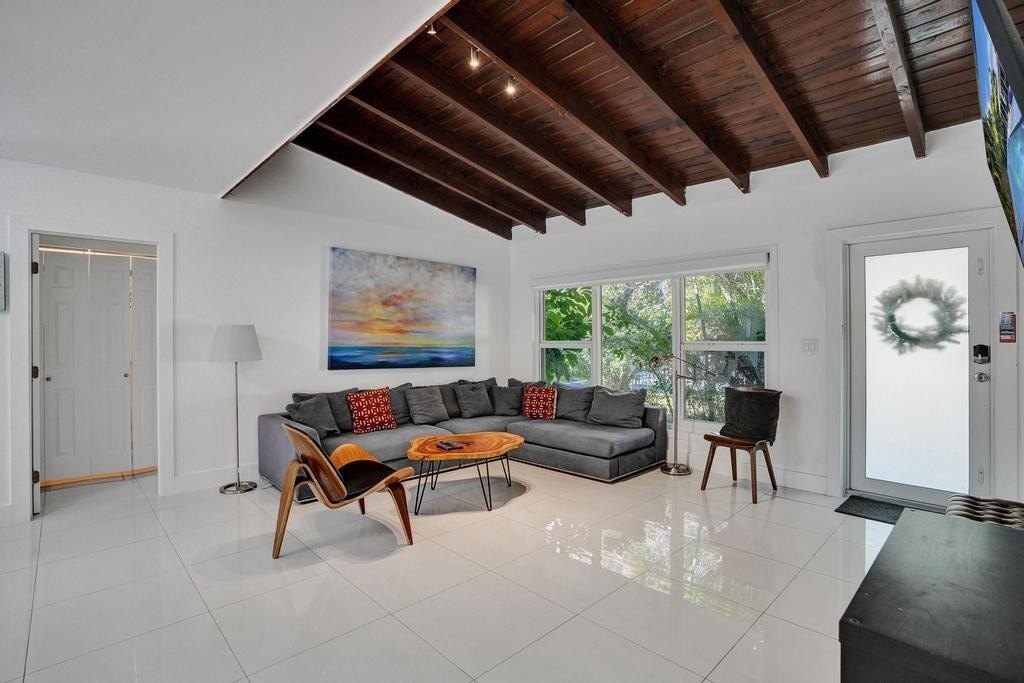 Miami, Florida, 33161, United States, 4 Bedrooms Bedrooms, ,3 BathroomsBathrooms,Residential,Forsale,1994092