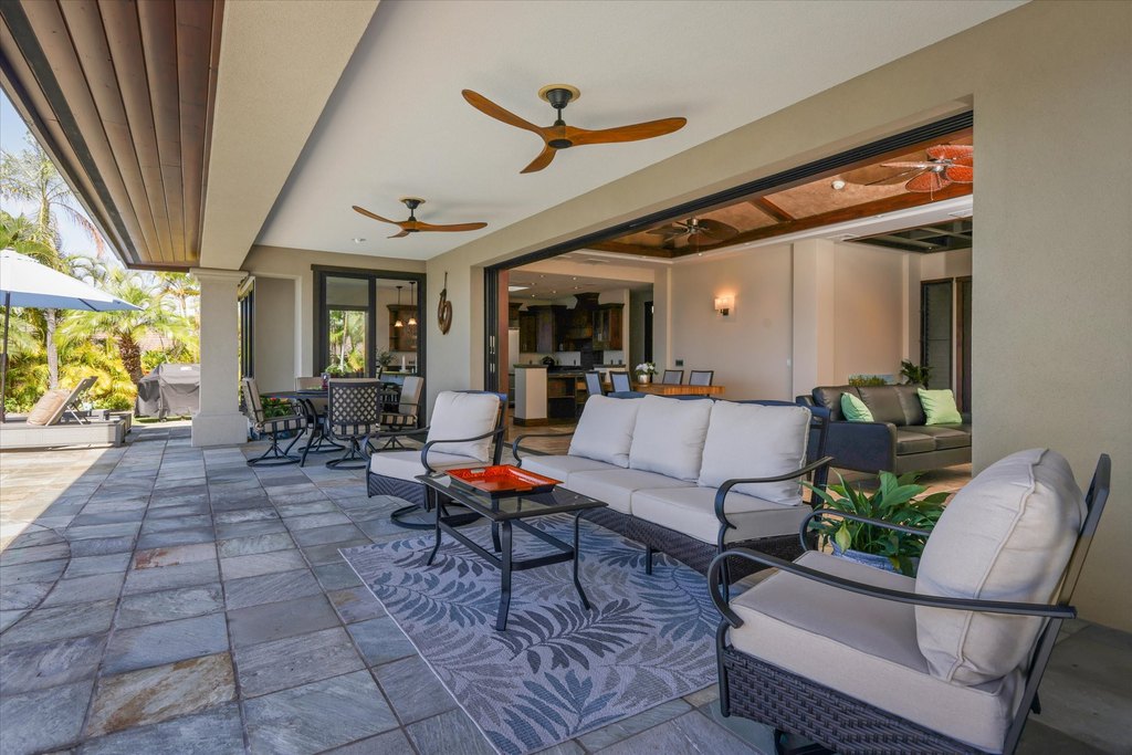 Kailua-Kona, Hawaii, 96740, United States, 3 Bedrooms Bedrooms, ,3 BathroomsBathrooms,Residential,Forsale,2004386