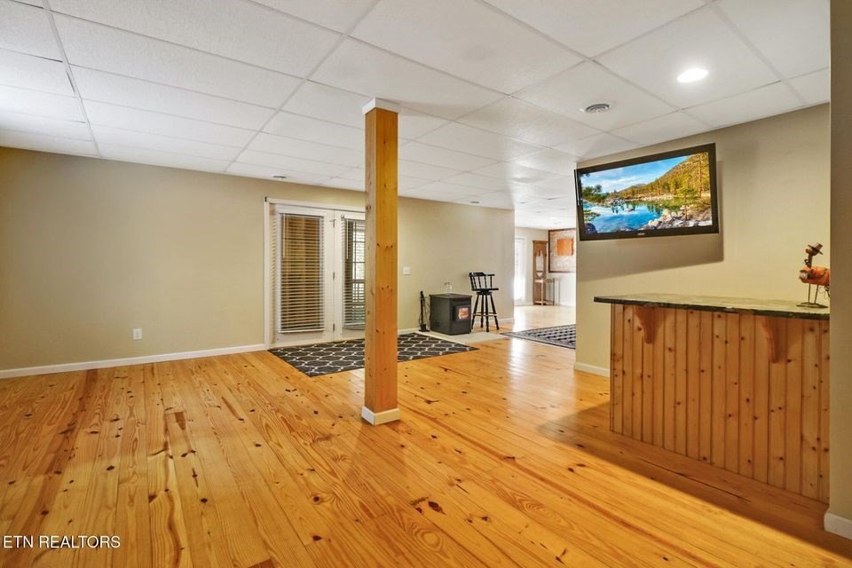 Jamestown, Tennessee, 38556, United States, 4 Bedrooms Bedrooms, ,3 BathroomsBathrooms,Residential,Forsale,2010942