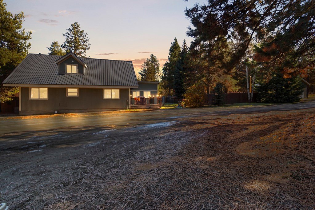 Cascade, Idaho, 83611, United States, 3 Bedrooms Bedrooms, ,2 BathroomsBathrooms,Residential,Forsale,1996718