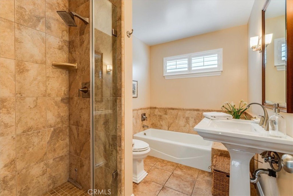 Cambria, California, 93428, United States, 3 Bedrooms Bedrooms, ,3 BathroomsBathrooms,Residential,Forsale,1997696