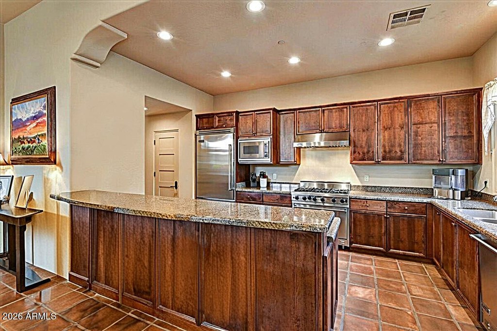 Gold Canyon, Arizona, 85118, United States, 4 Bedrooms Bedrooms, ,5 BathroomsBathrooms,Residential,Forsale,1934070