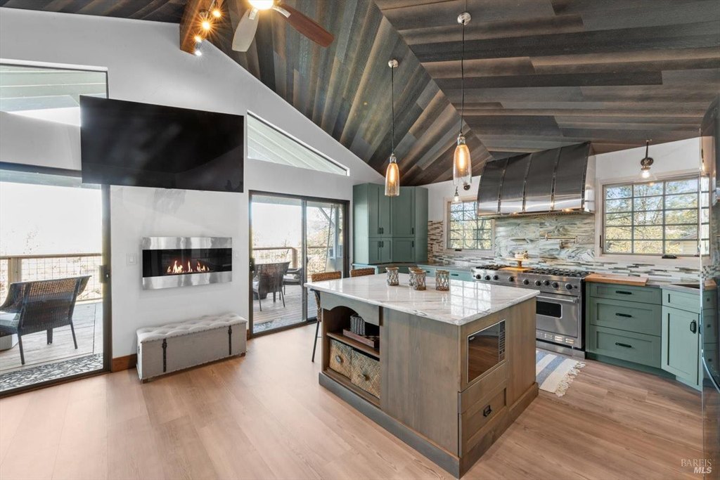 Napa, California, 94558, United States, 2 Bedrooms Bedrooms, ,1 BathroomBathrooms,Residential,Forsale,2004742