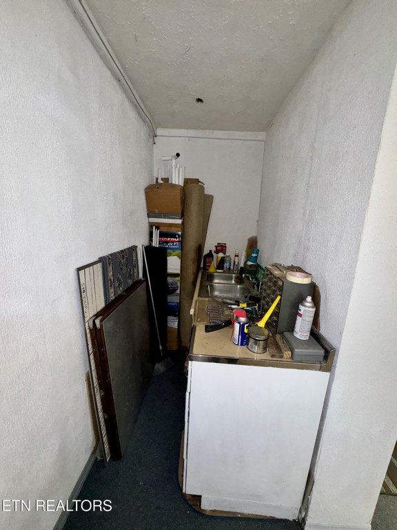 Crossville, Tennessee, 38571, United States, 4 Bedrooms Bedrooms, ,2 BathroomsBathrooms,Residential,Forsale,1996591