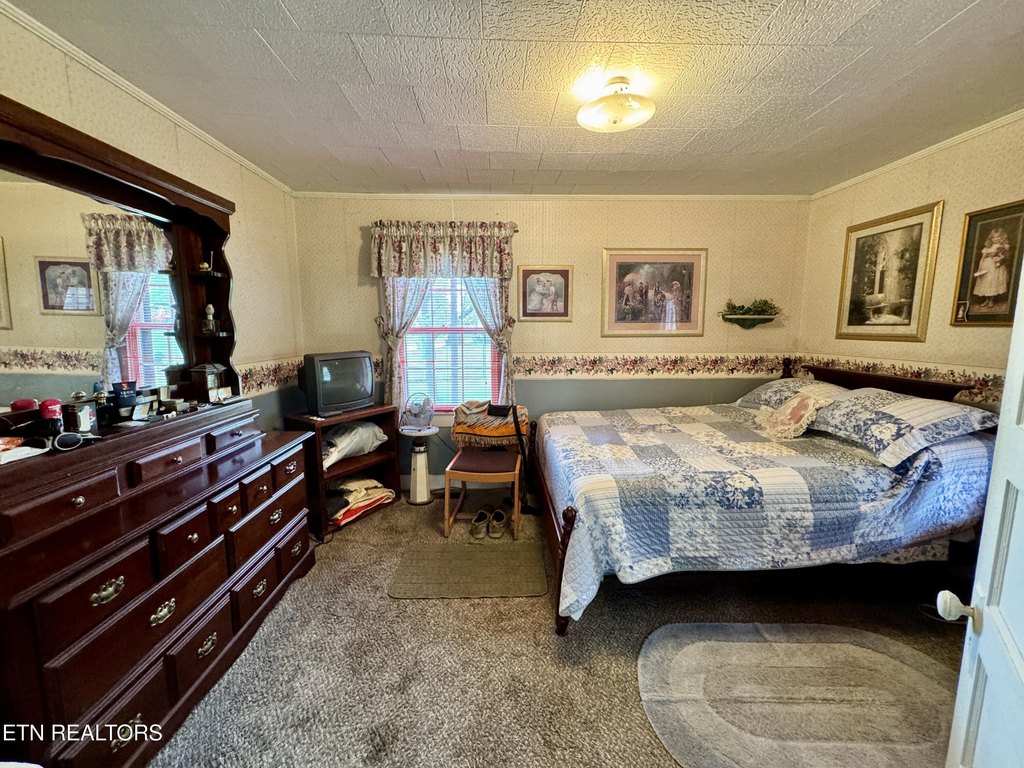 Crossville, Tennessee, 38571, United States, 4 Bedrooms Bedrooms, ,2 BathroomsBathrooms,Residential,Forsale,1996591