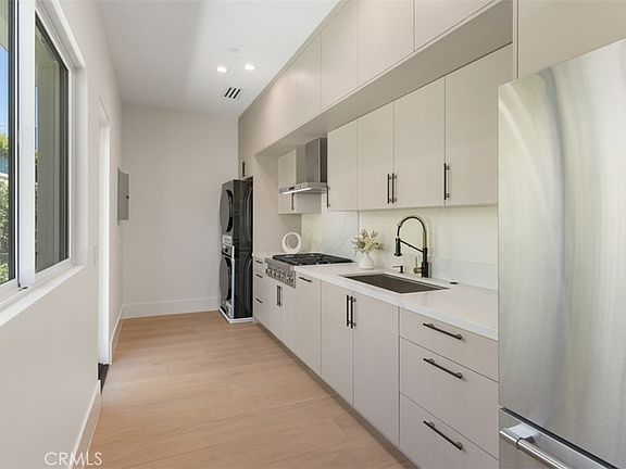 Newport Beach, California, 92660, United States, 5 Bedrooms Bedrooms, ,6 BathroomsBathrooms,Residential,Forsale,2009187