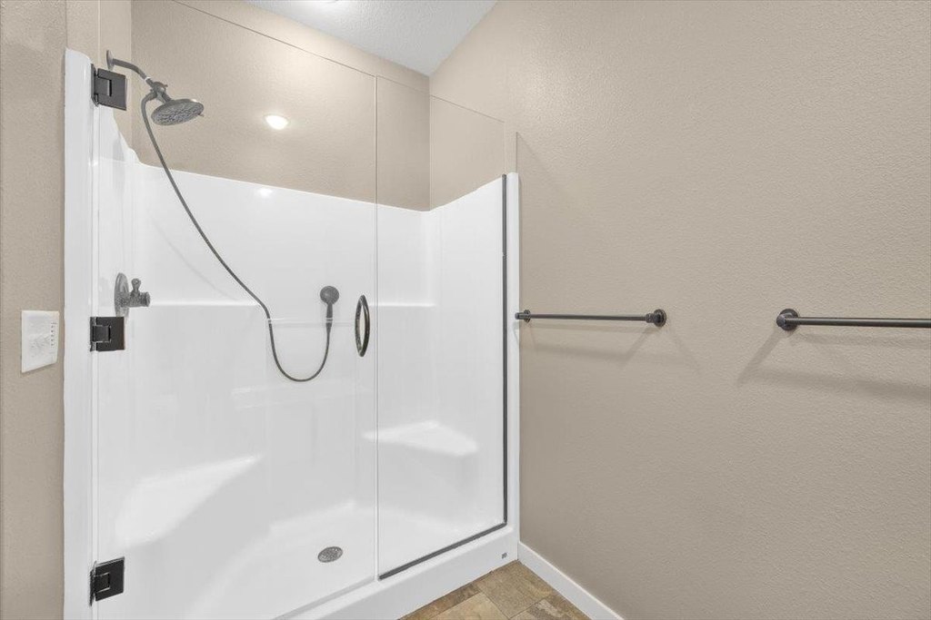 Spearfish, South Dakota, 57783, United States, 6 Bedrooms Bedrooms, ,3 BathroomsBathrooms,Residential,Forsale,2004331