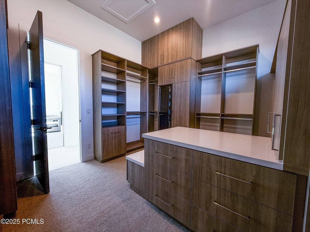 Hideout, Utah, 84036, United States, 5 Bedrooms Bedrooms, ,4.5 BathroomsBathrooms,Residential,Forsale,2004200