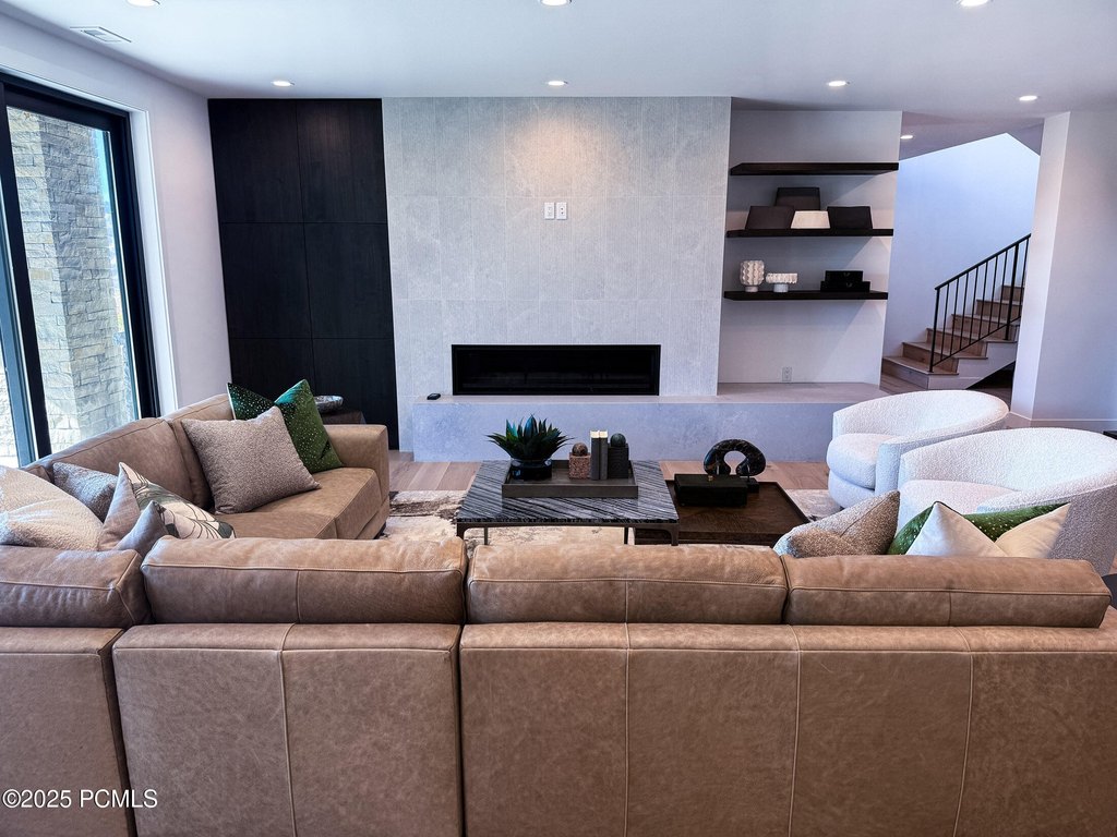 Hideout, Utah, 84036, United States, 5 Bedrooms Bedrooms, ,4.5 BathroomsBathrooms,Residential,Forsale,2004200