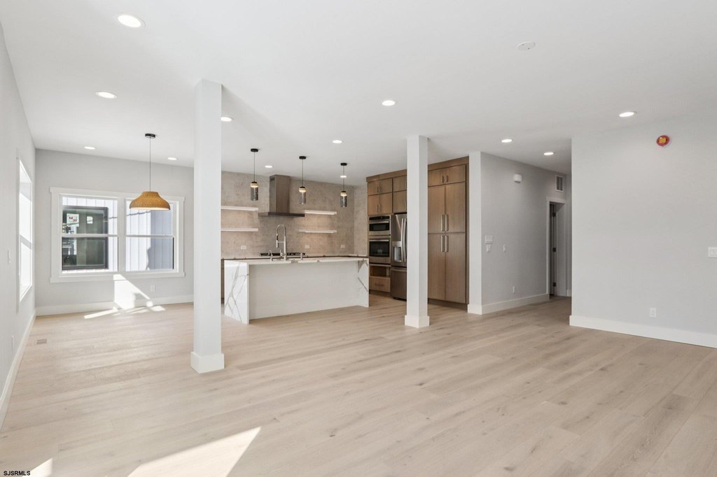 Atlantic City, New Jersey, 08401, United States, 3 Bedrooms Bedrooms, ,2.5 BathroomsBathrooms,Residential,Forsale,1994152