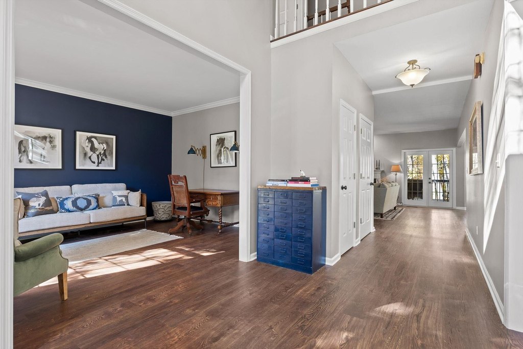 Signal Mountain, Tennessee, 37377, United States, 5 Bedrooms Bedrooms, ,3 BathroomsBathrooms,Residential,Forsale,2004663