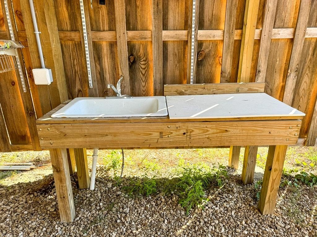 Carrabelle, Florida, 32322, United States, 2 Bedrooms Bedrooms, ,2 BathroomsBathrooms,Residential,Forsale,1968318