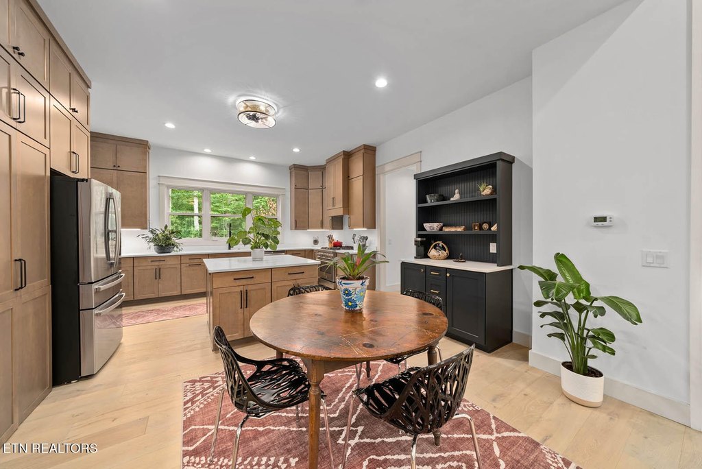 Fairfield Glade, Tennessee, 38558, United States, 3 Bedrooms Bedrooms, ,2.5 BathroomsBathrooms,Residential,Forsale,1952852