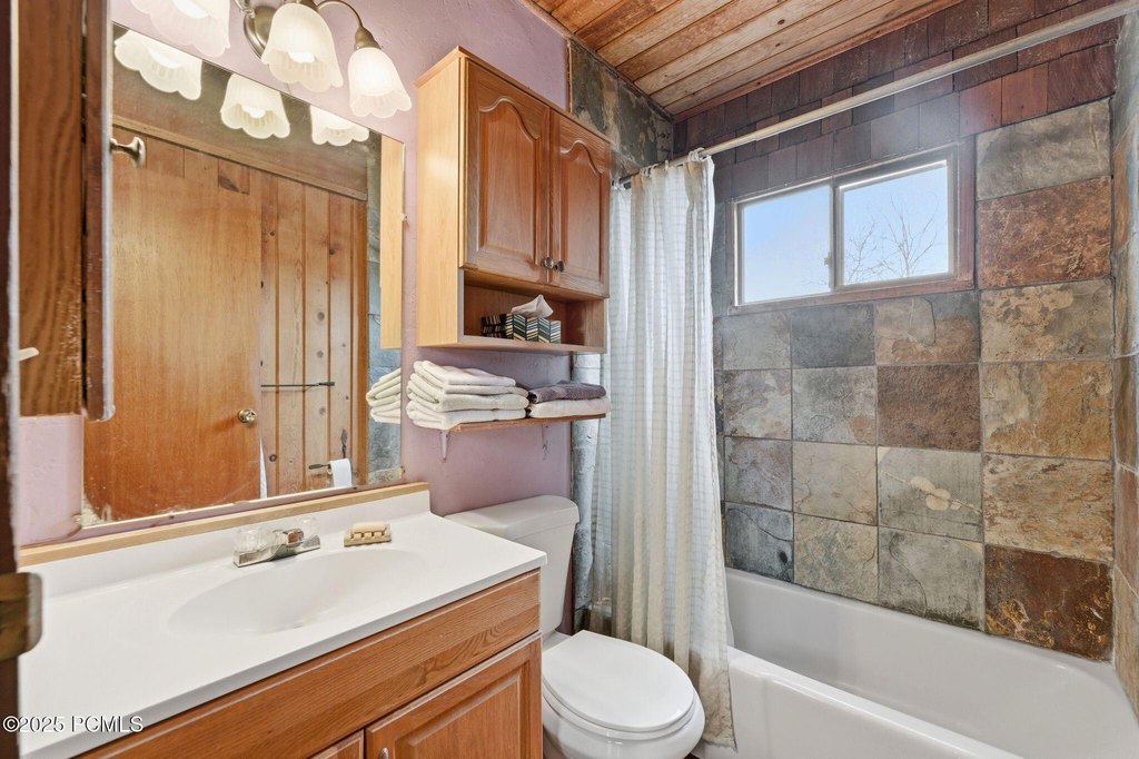 Park City, Utah, 84098, United States, 2 Bedrooms Bedrooms, ,1 BathroomBathrooms,Residential,Forsale,2004730