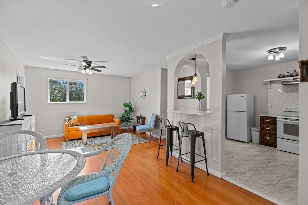 Russellville, Tennessee, 37860, United States, 5 Bedrooms Bedrooms, ,5.5 BathroomsBathrooms,Residential,Forsale,2002622