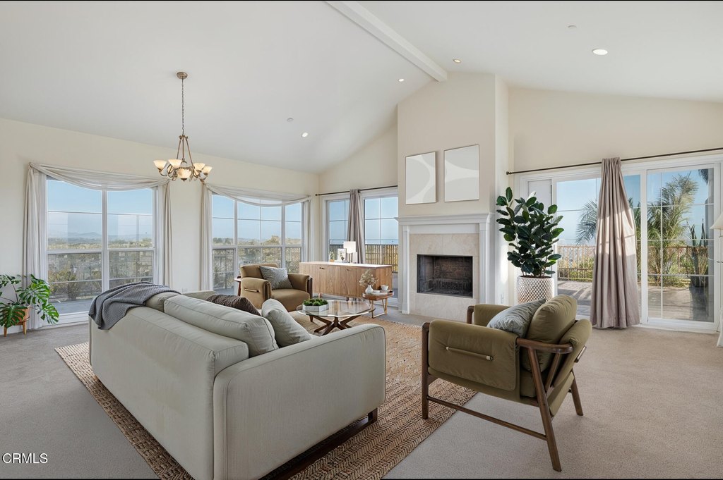 Ventura, California, 93003, United States, 4 Bedrooms Bedrooms, ,3 BathroomsBathrooms,Residential,Forsale,2004317