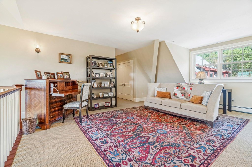 Lyme, New Hampshire, 03768, United States, 4 Bedrooms Bedrooms, ,5.5 BathroomsBathrooms,Residential,Forsale,1999497