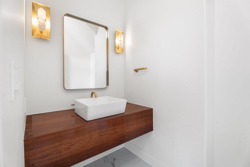 Kamuela, Hawaii, 96743, United States, 6 Bedrooms Bedrooms, ,3.5 BathroomsBathrooms,Residential,Forsale,2004377