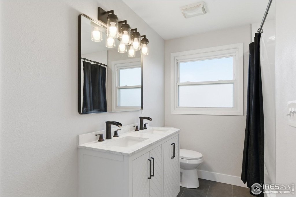 Fort Collins, Colorado, 80521, United States, 4 Bedrooms Bedrooms, ,2 BathroomsBathrooms,Residential,Forsale,2004286