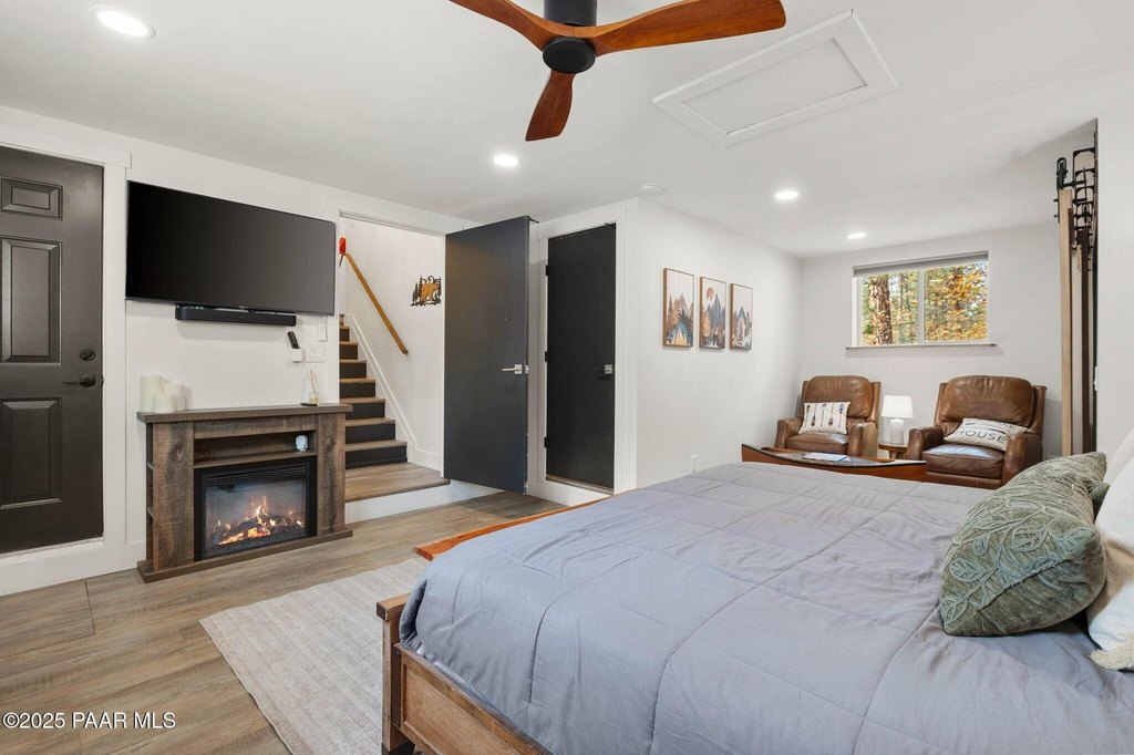 Prescott, Arizona, 86303, United States, 4 Bedrooms Bedrooms, ,3 BathroomsBathrooms,Residential,Forsale,1994048