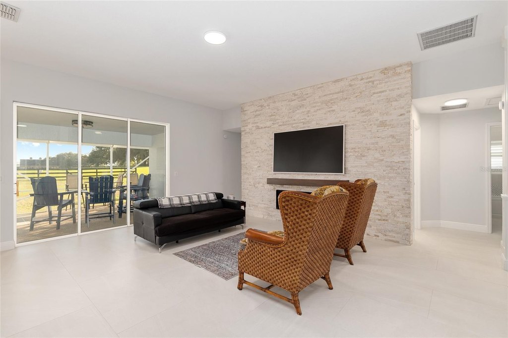 OCALA, Florida, 34482, United States, 4 Bedrooms Bedrooms, ,3 BathroomsBathrooms,Residential,Forsale,2004592