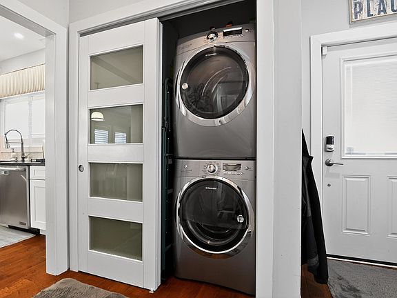 Margate, New Jersey, 08402, United States, 4 Bedrooms Bedrooms, ,5 BathroomsBathrooms,Residential,Forsale,1994160