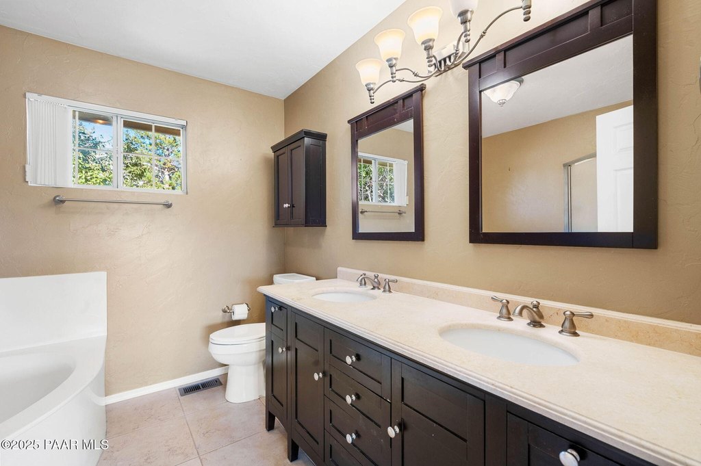 Prescott, Arizona, 86301, United States, 3 Bedrooms Bedrooms, ,6.5 BathroomsBathrooms,Residential,Forsale,2011291