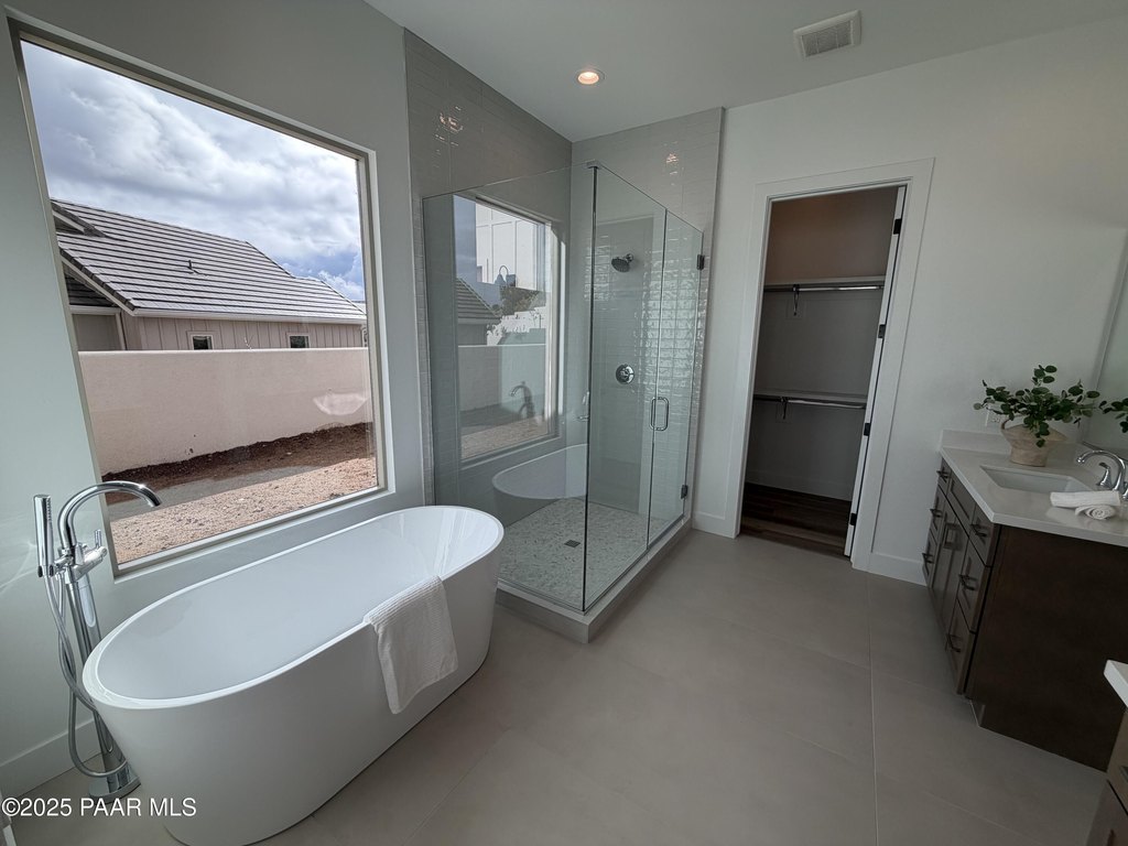 Prescott, Arizona, 86301, United States, 3 Bedrooms Bedrooms, ,6.5 BathroomsBathrooms,Residential,Forsale,2011287