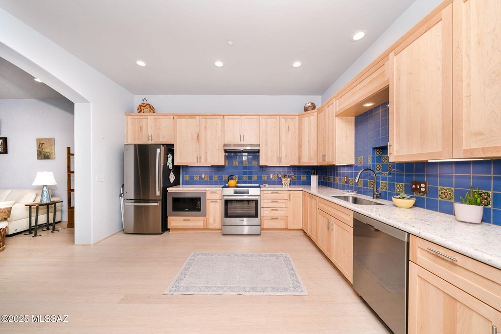 Tucson, Arizona, 85745, United States, 2 Bedrooms Bedrooms, ,2 BathroomsBathrooms,Residential,Forsale,2004419