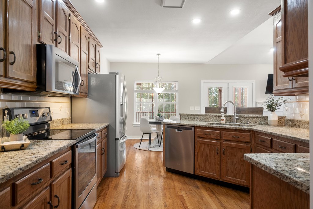 Harrison, Tennessee, 37341, United States, 4 Bedrooms Bedrooms, ,3.5 BathroomsBathrooms,Residential,Forsale,2004686