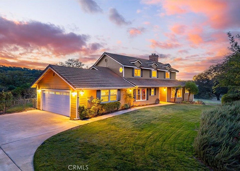 Paso Robles, California, 93446, United States, 4 Bedrooms Bedrooms, ,4 BathroomsBathrooms,Residential,Forsale,2009042