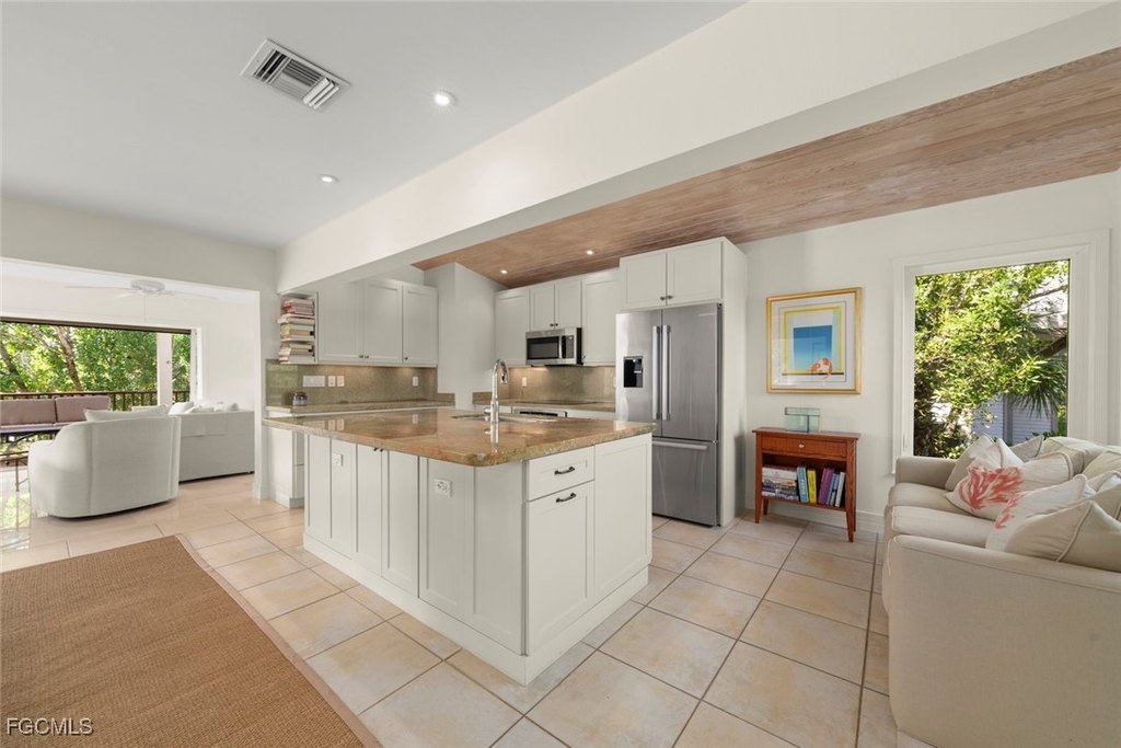 Sanibel, Florida, 33957, United States, 4 Bedrooms Bedrooms, ,4 BathroomsBathrooms,Residential,Forsale,1998632