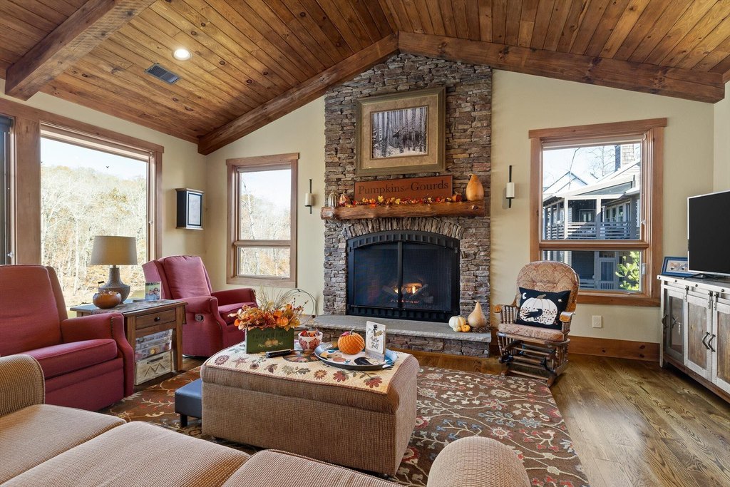 Ten Mile, Tennessee, 37880, United States, 3 Bedrooms Bedrooms, ,3.5 BathroomsBathrooms,Residential,Forsale,2009597