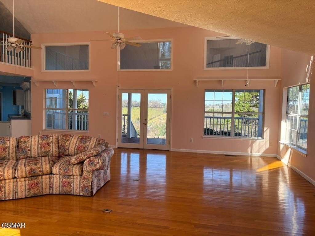 Sevierville, Tennessee, 37862, United States, 3 Bedrooms Bedrooms, ,2.5 BathroomsBathrooms,Residential,Forsale,1893781