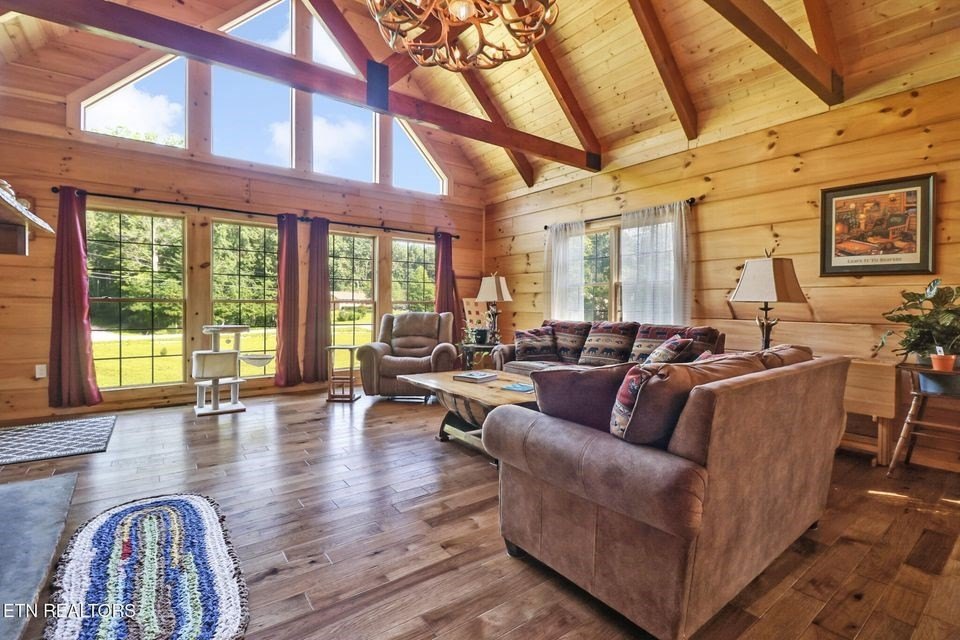 Jamestown, Tennessee, 38556, United States, 3 Bedrooms Bedrooms, ,2 BathroomsBathrooms,Residential,Forsale,1929821