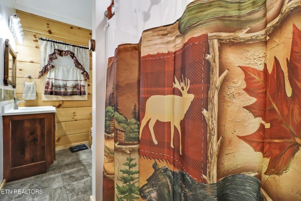 Jamestown, Tennessee, 38556, United States, 3 Bedrooms Bedrooms, ,2 BathroomsBathrooms,Residential,Forsale,1929821