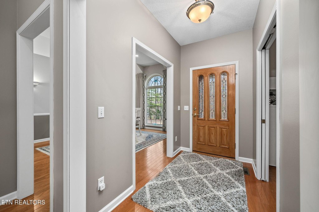 Crossville, Tennessee, 38558, United States, 4 Bedrooms Bedrooms, ,2.5 BathroomsBathrooms,Residential,Forsale,1996605