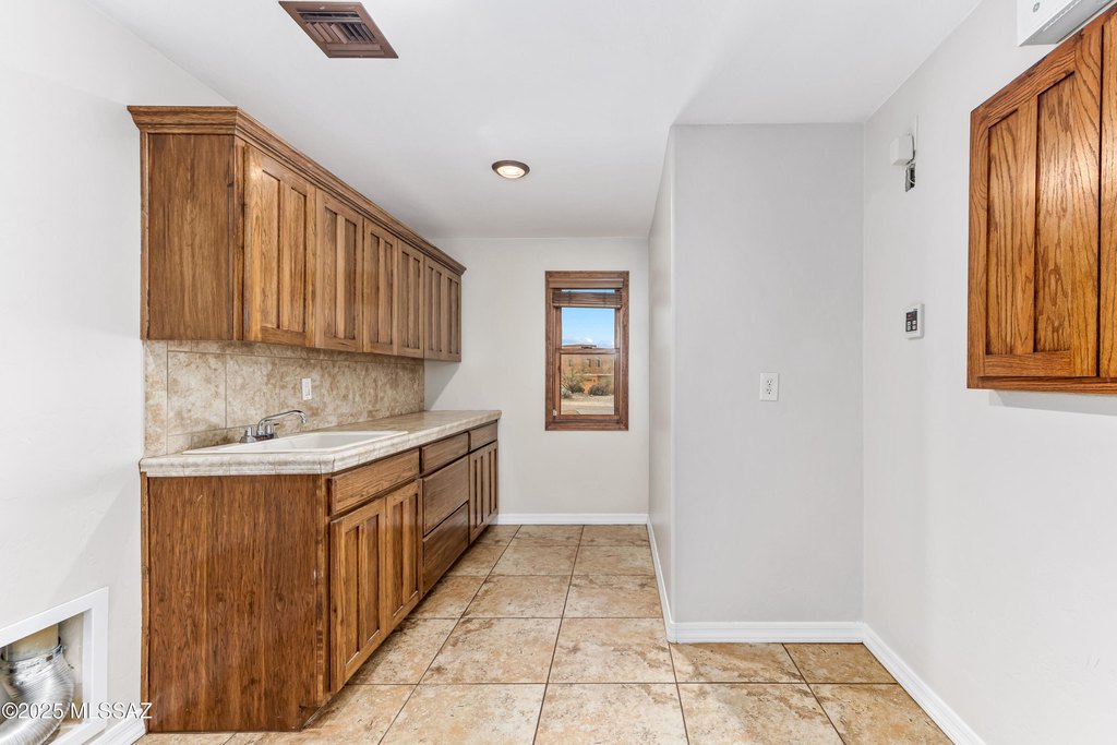 Vail, Arizona, 85641, United States, 4 Bedrooms Bedrooms, ,3.5 BathroomsBathrooms,Residential,Forsale,2004438