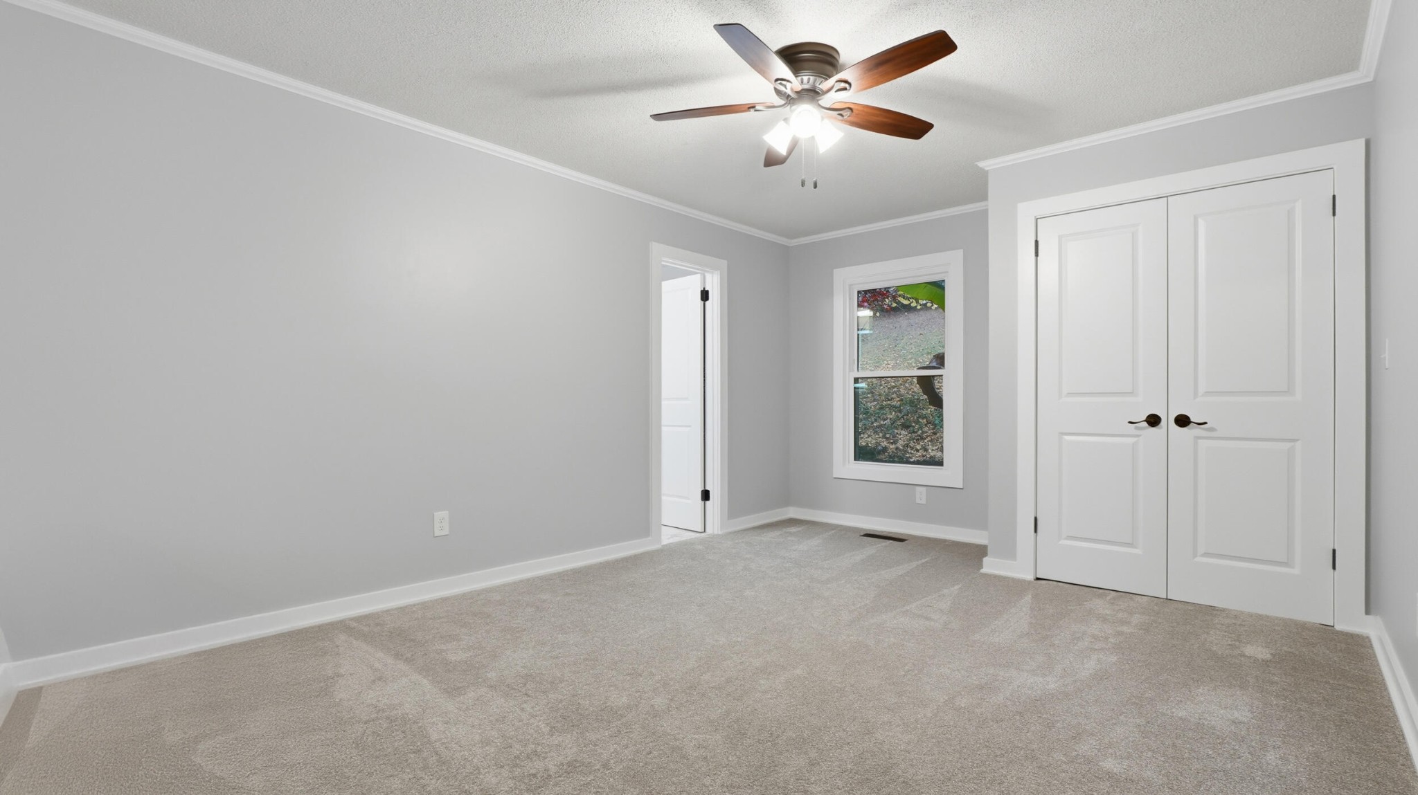 Chattanooga, Tennessee, 37416, United States, 6 Bedrooms Bedrooms, ,4 BathroomsBathrooms,Residential,Forsale,2004678