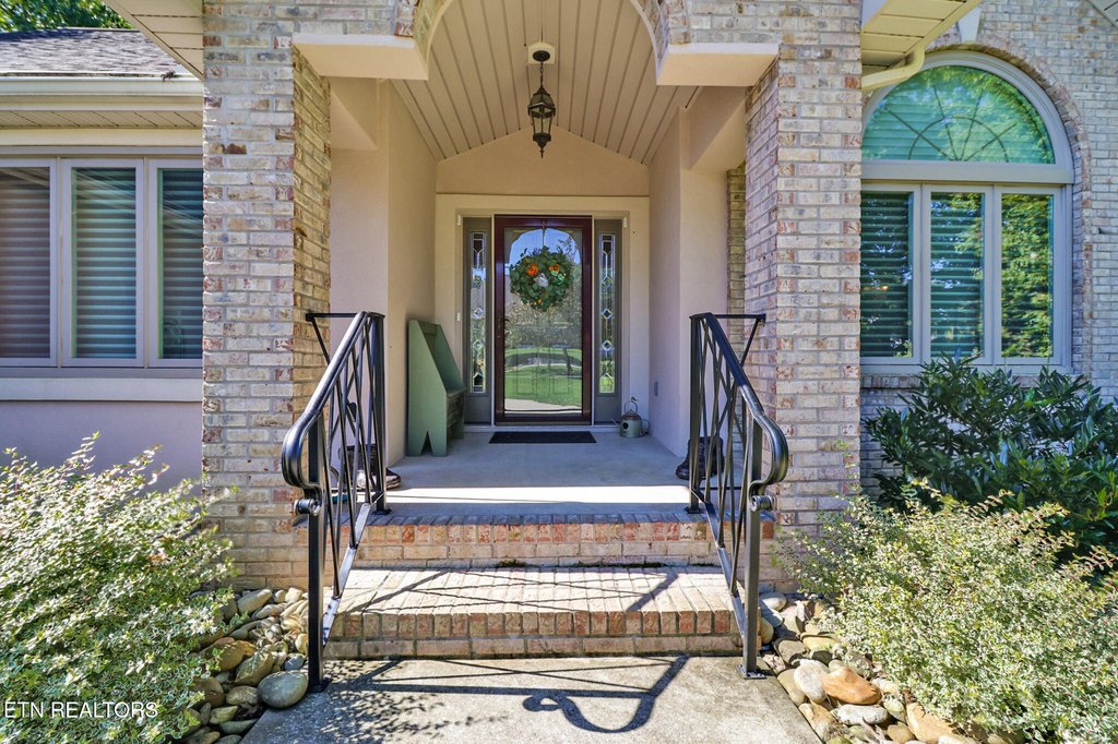 Crossville, Tennessee, 38558, United States, 3 Bedrooms Bedrooms, ,2 BathroomsBathrooms,Residential,Forsale,1952855