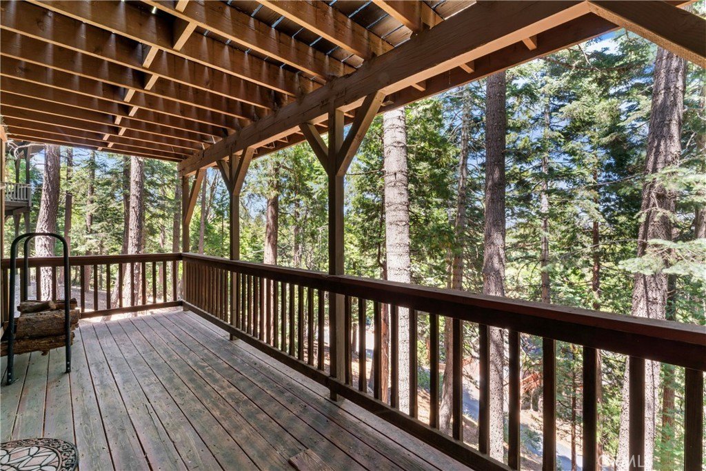 Lake Arrowhead, California, 92317, United States, 3 Bedrooms Bedrooms, ,2 BathroomsBathrooms,Residential,Forsale,1971039